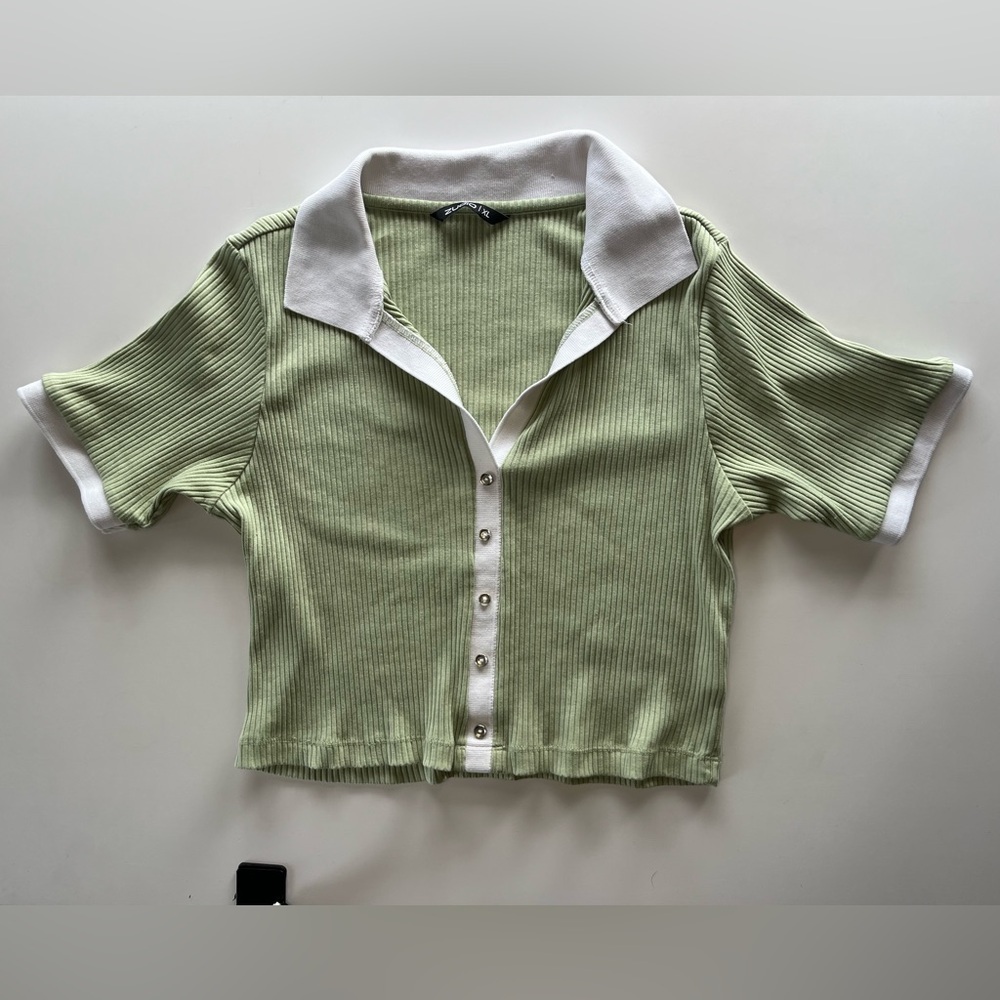 Green Ribbed 90’S Cropped Tee - Picture 2 of 5